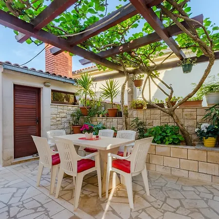 Apartman Dada - St Supetar