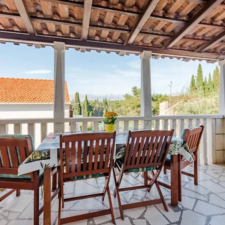 Dada - St سوبيتار